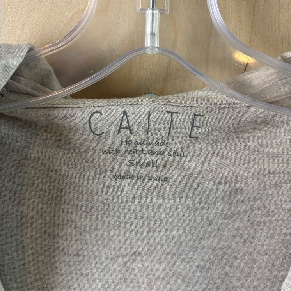 Caite Small Greta Hoodie Embroidered Kyla Seo Oatmeal Flax Shaped Zipper - Picture 5 of 8